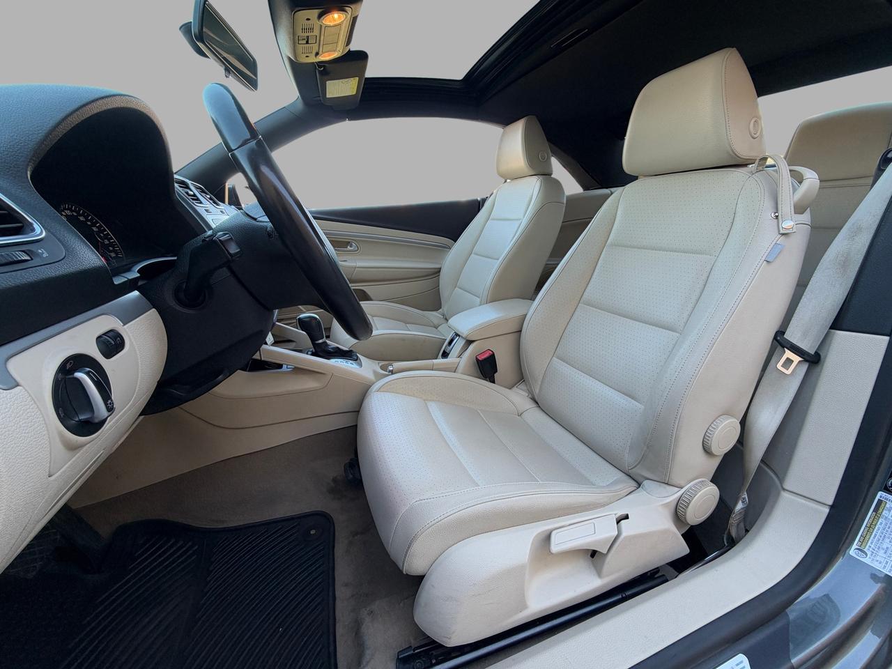 2012 Volkswagen Eos 2dr Conv Comfortline Photo