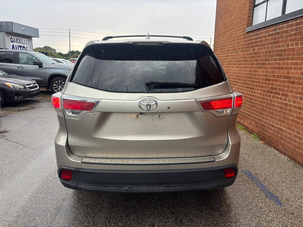 2016 Toyota Highlander AWD 4DR XLE Photo