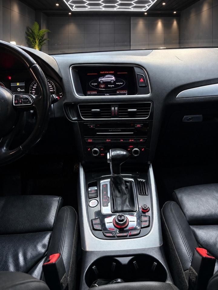 2015 Audi Q5 quattro 4dr 3.0T Technik Photo