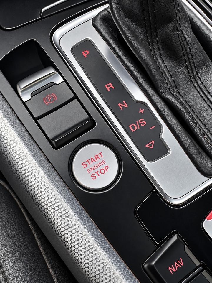 2015 Audi Q5 quattro 4dr 3.0T Technik Photo