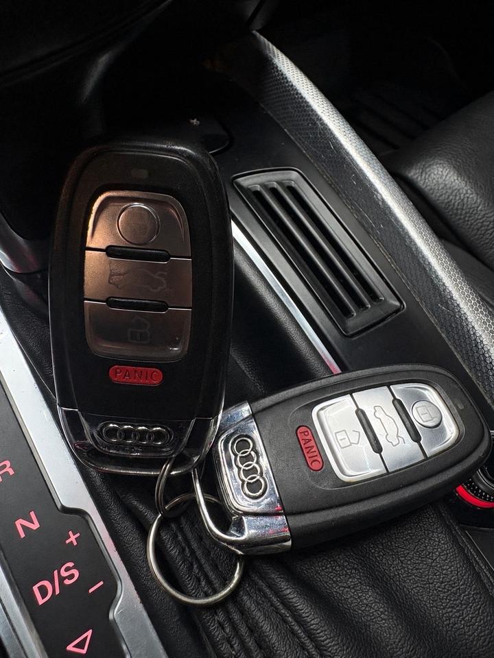 2015 Audi Q5 quattro 4dr 3.0T Technik Photo