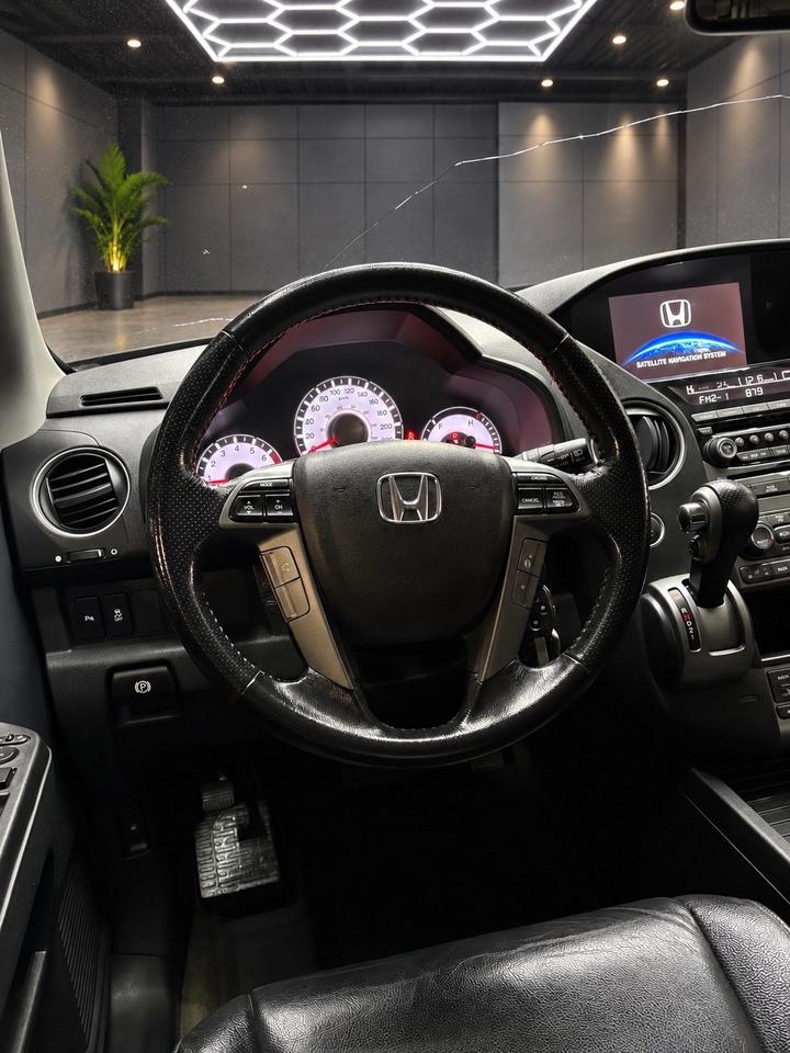 2015 Honda Pilot 4WD 4dr Touring Photo
