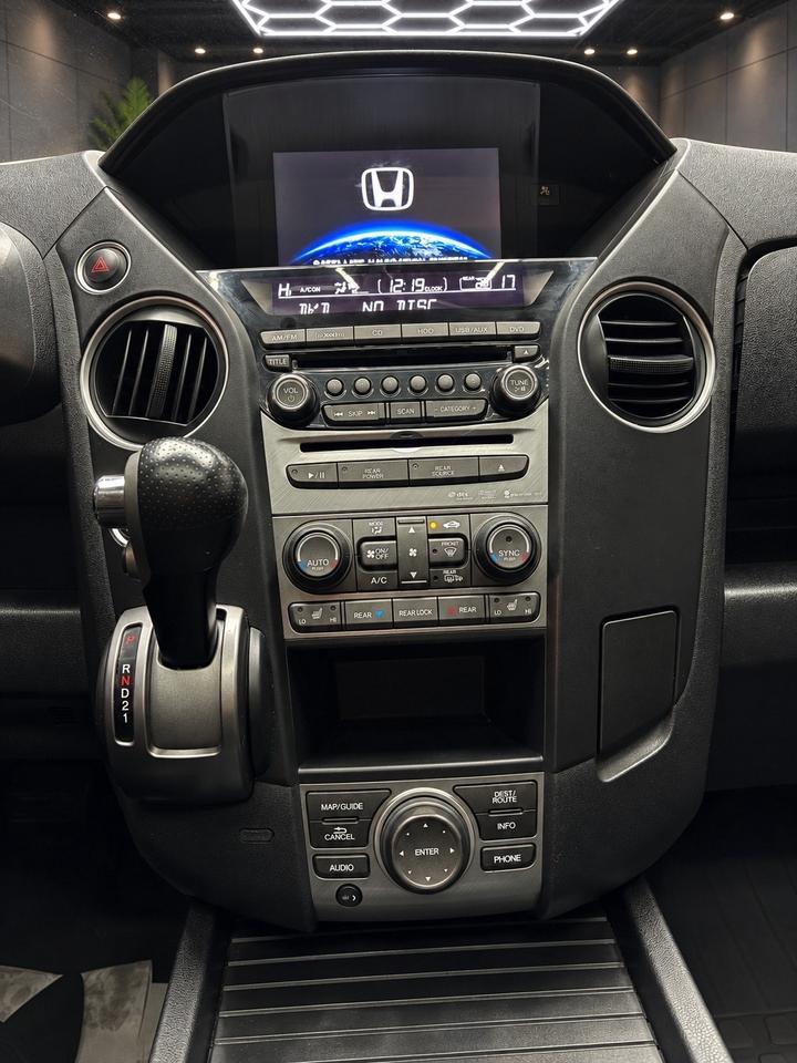 2015 Honda Pilot 4WD 4dr Touring Photo