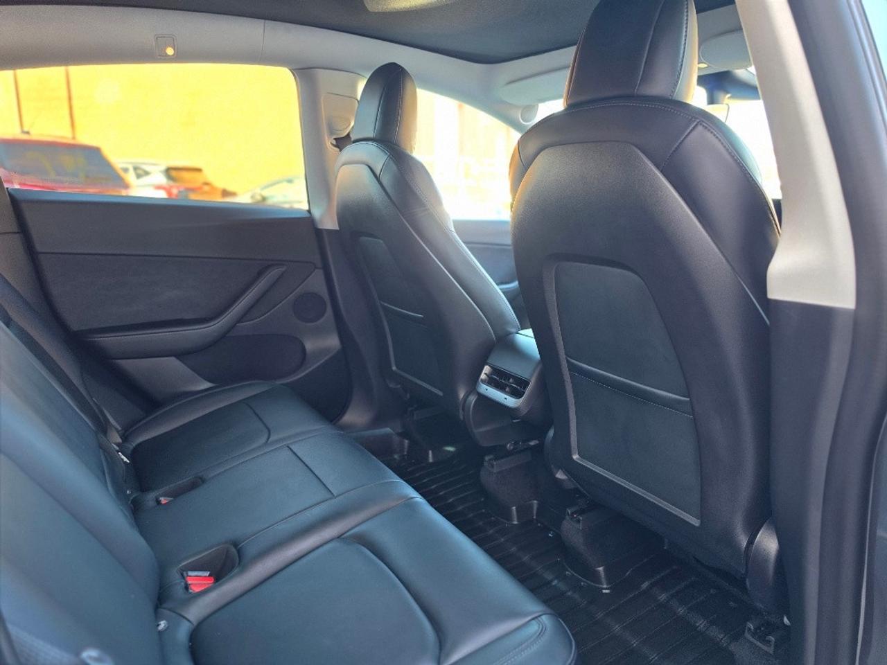 2021 Tesla Model Y LONG RANGE AWD DUAL MOTOR-CERTIFIED Photo