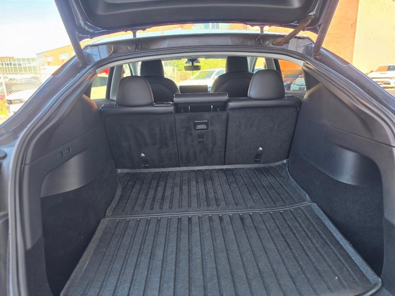 2021 Tesla Model Y LONG RANGE AWD DUAL MOTOR-CERTIFIED Photo