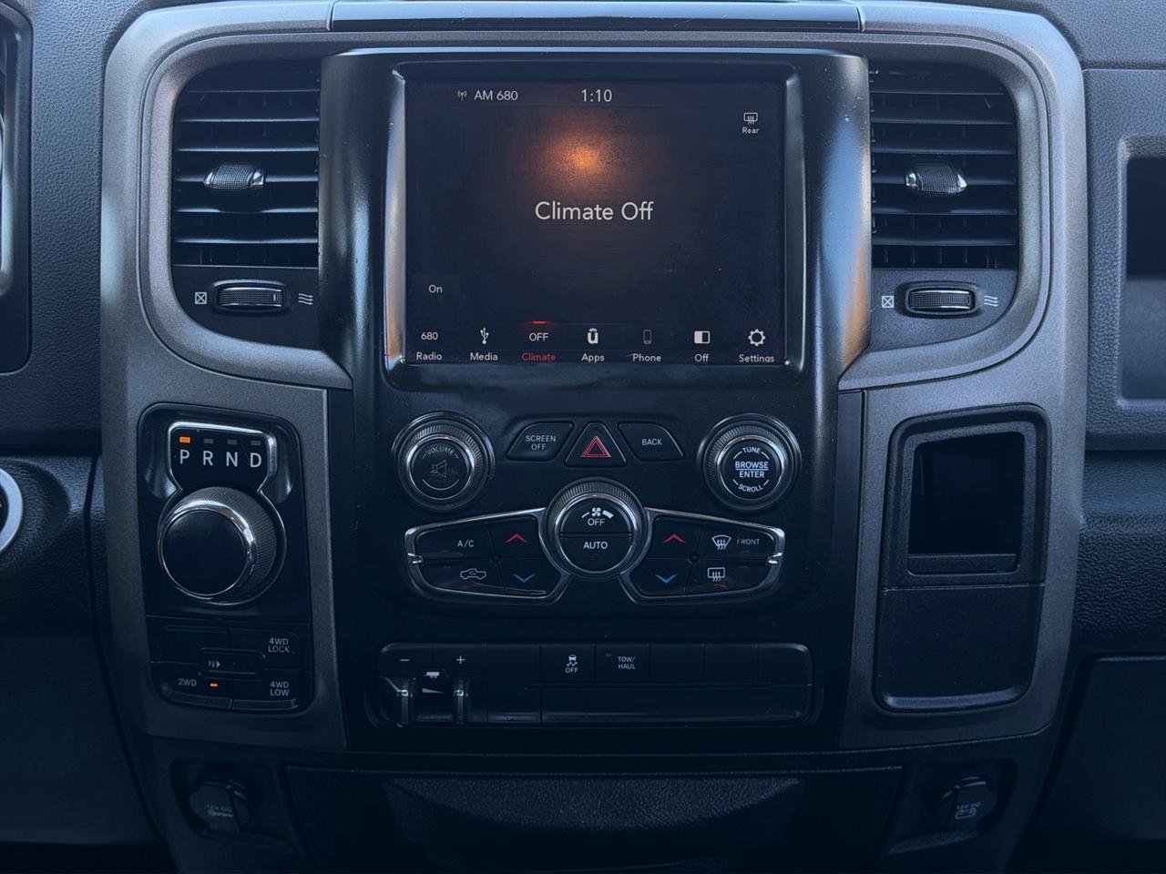 2019 RAM 1500 Classic EXPRESS 4X4 CREW CAB 5'7" BOX Photo