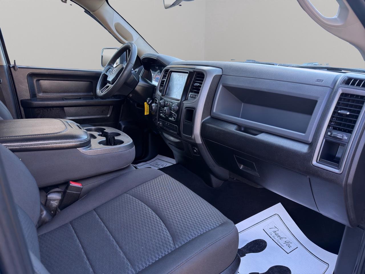 2019 RAM 1500 Classic EXPRESS 4X4 CREW CAB 5'7" BOX Photo