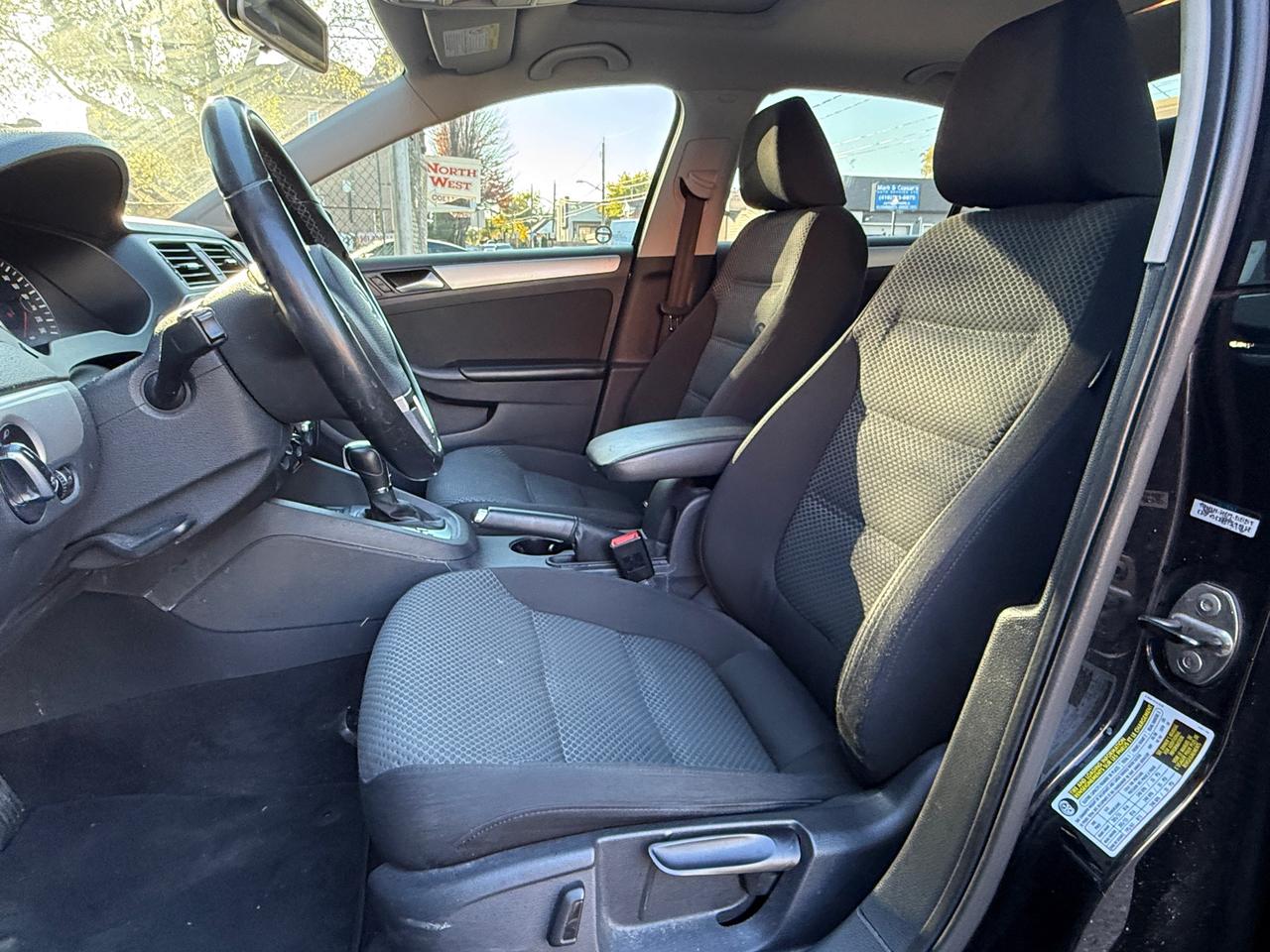 2014 Volkswagen Jetta 4DR 1.8 TSI AUTO COMFORTLINE Photo