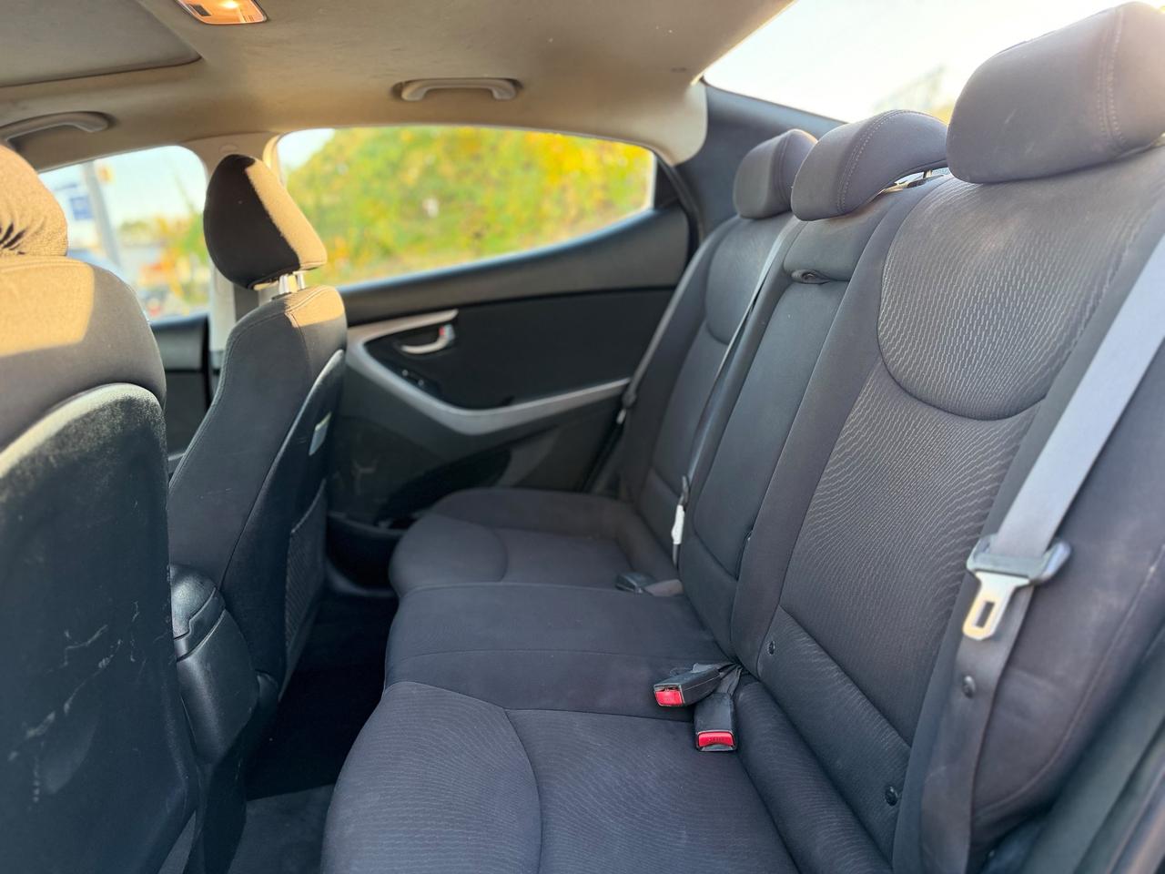 2016 Hyundai Elantra GLS Photo
