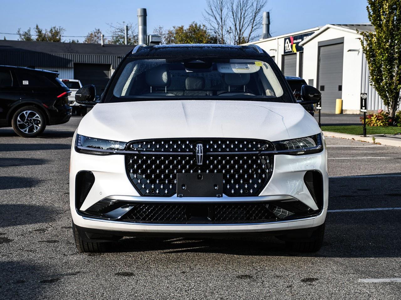 2026 Lincoln Nautilus Reserve AWD Photo5