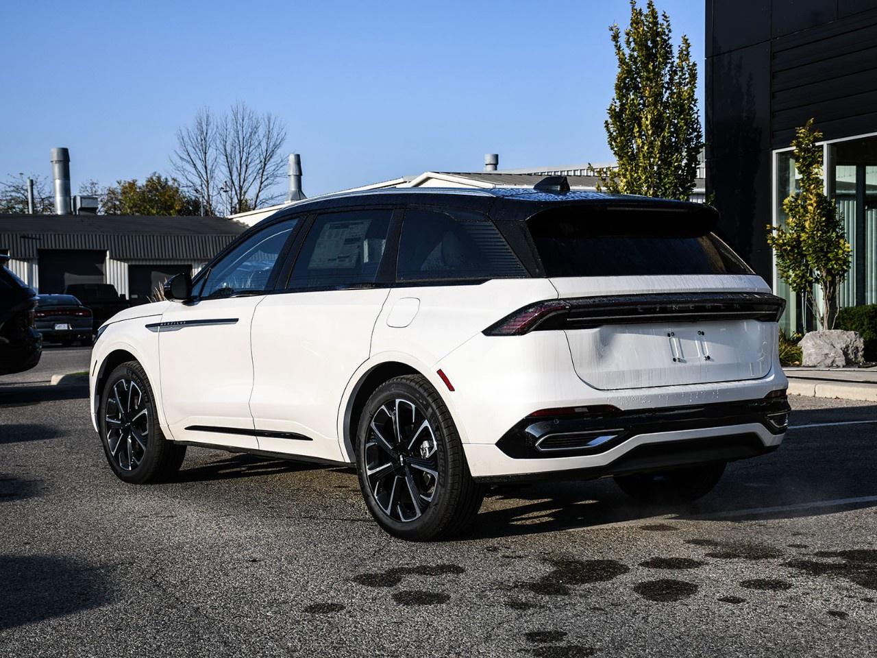 2026 Lincoln Nautilus Reserve AWD Photo
