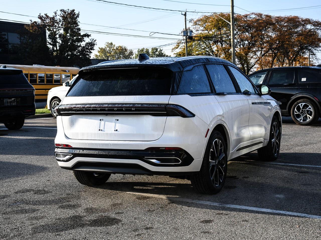2026 Lincoln Nautilus Reserve AWD Photo