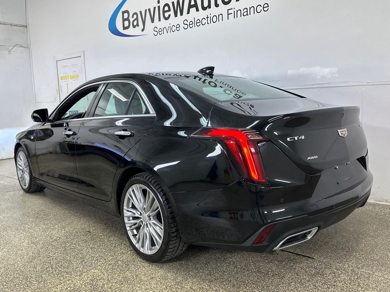 2021 Cadillac CT4 Premium Luxury PREMIUM LUXURY/AWD/LEATHER/HEATED STEERING & SEATS/53KM/LOCAL TRADE! Photo