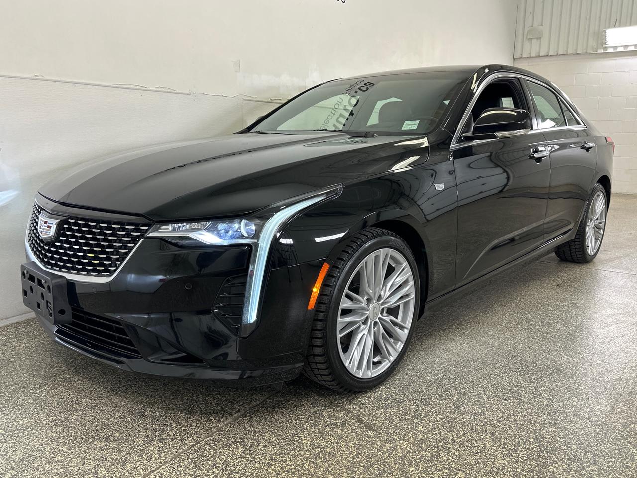 2021 Cadillac CT4 Premium Luxury PREMIUM LUXURY/AWD/LEATHER/HEATED STEERING & SEATS/53KM/LOCAL TRADE! Photo