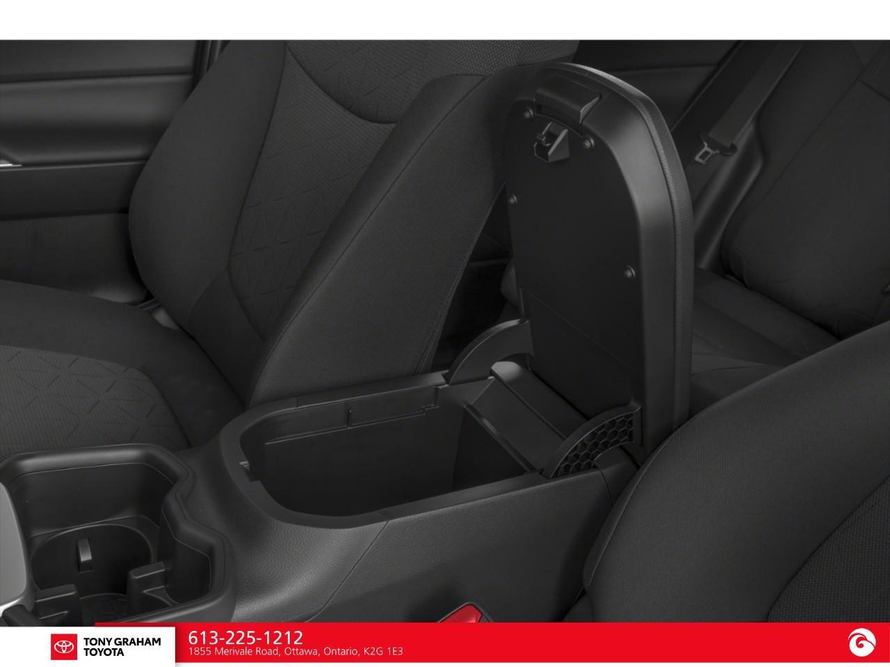2022 Toyota RAV4 Hybrid XSE Photo