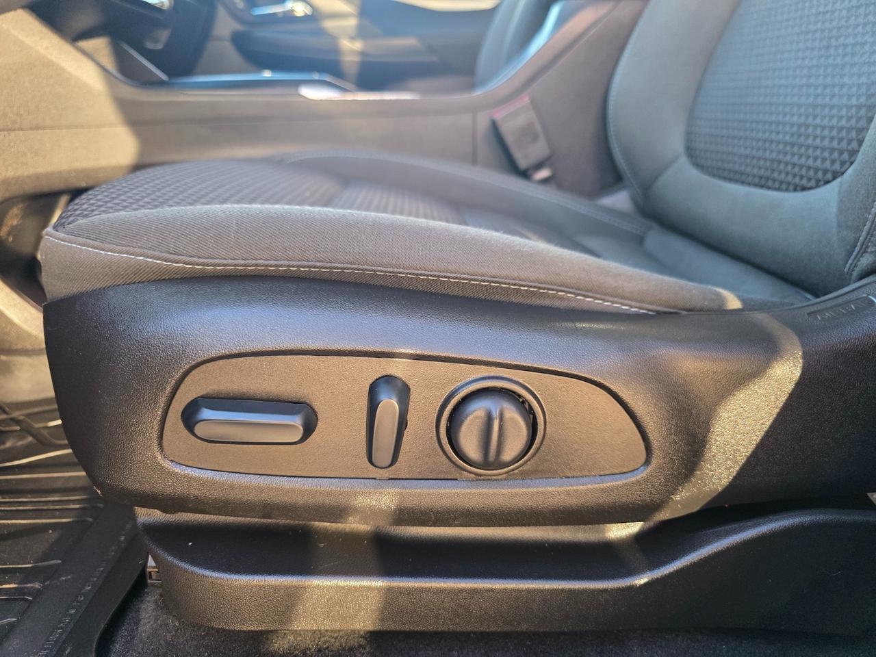 2023 Chevrolet Bolt EV 1LT EV | 400km Range EPA | One Owner | Photo
