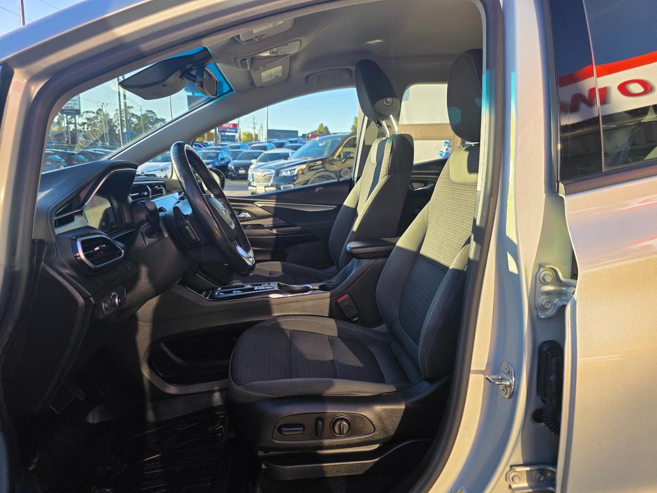 2023 Chevrolet Bolt EV 1LT EV | 400km Range EPA | One Owner | Photo