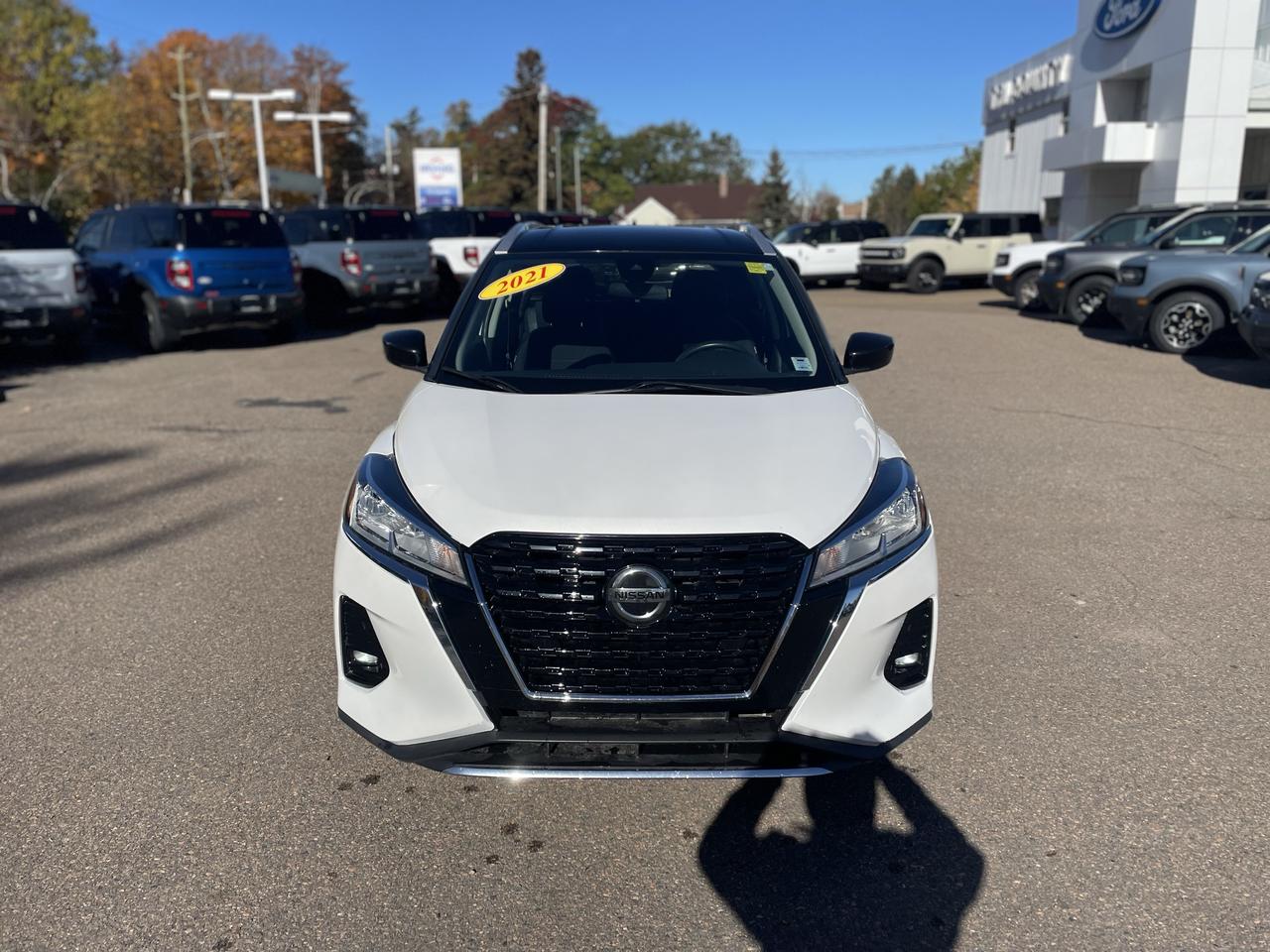 2021 Nissan Kicks SV Photo1