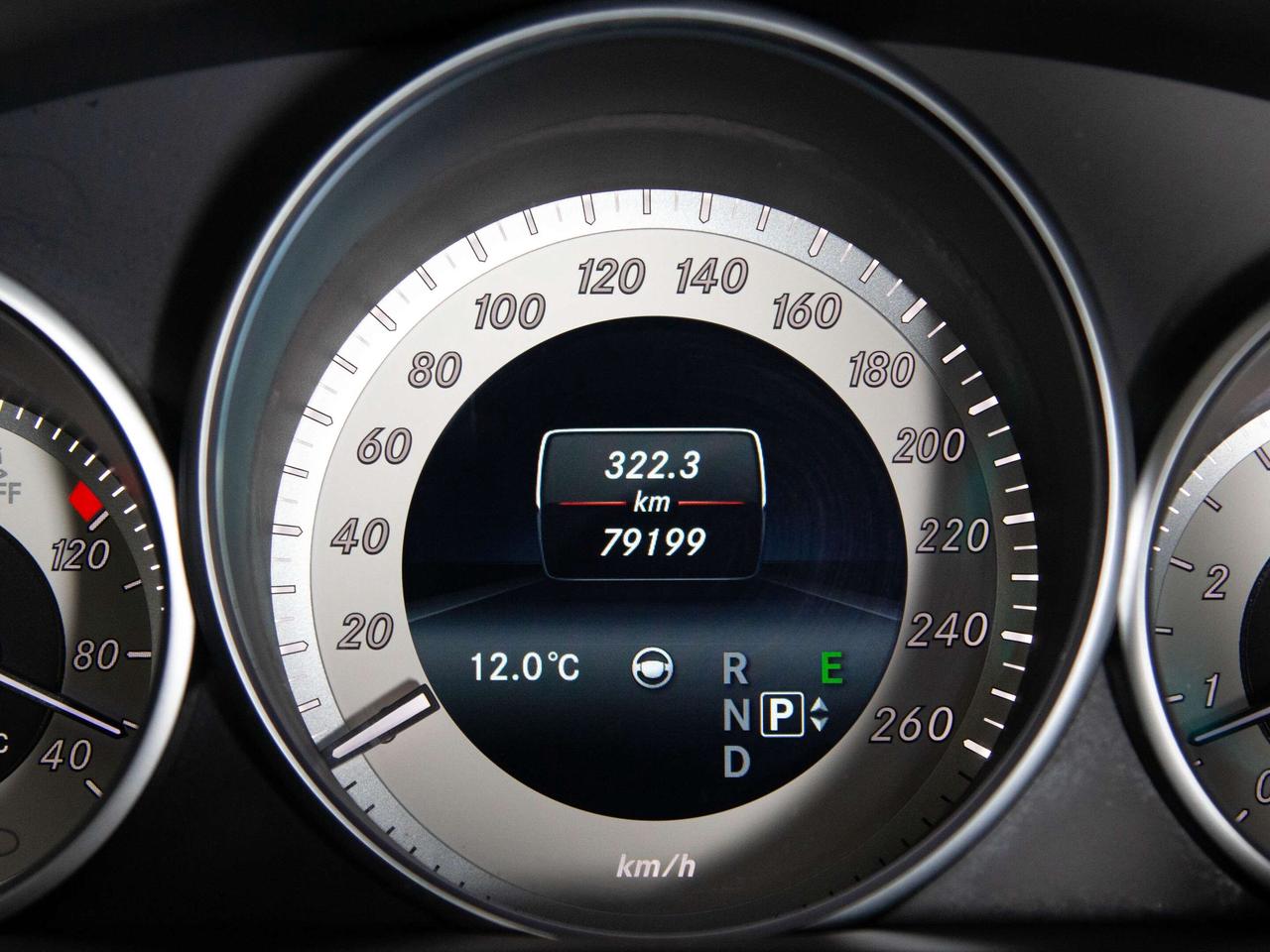 2016 Mercedes-Benz E-Class E 400 | AMG | COUPE | PREMIUM & INTELLIGENT PKG Photo