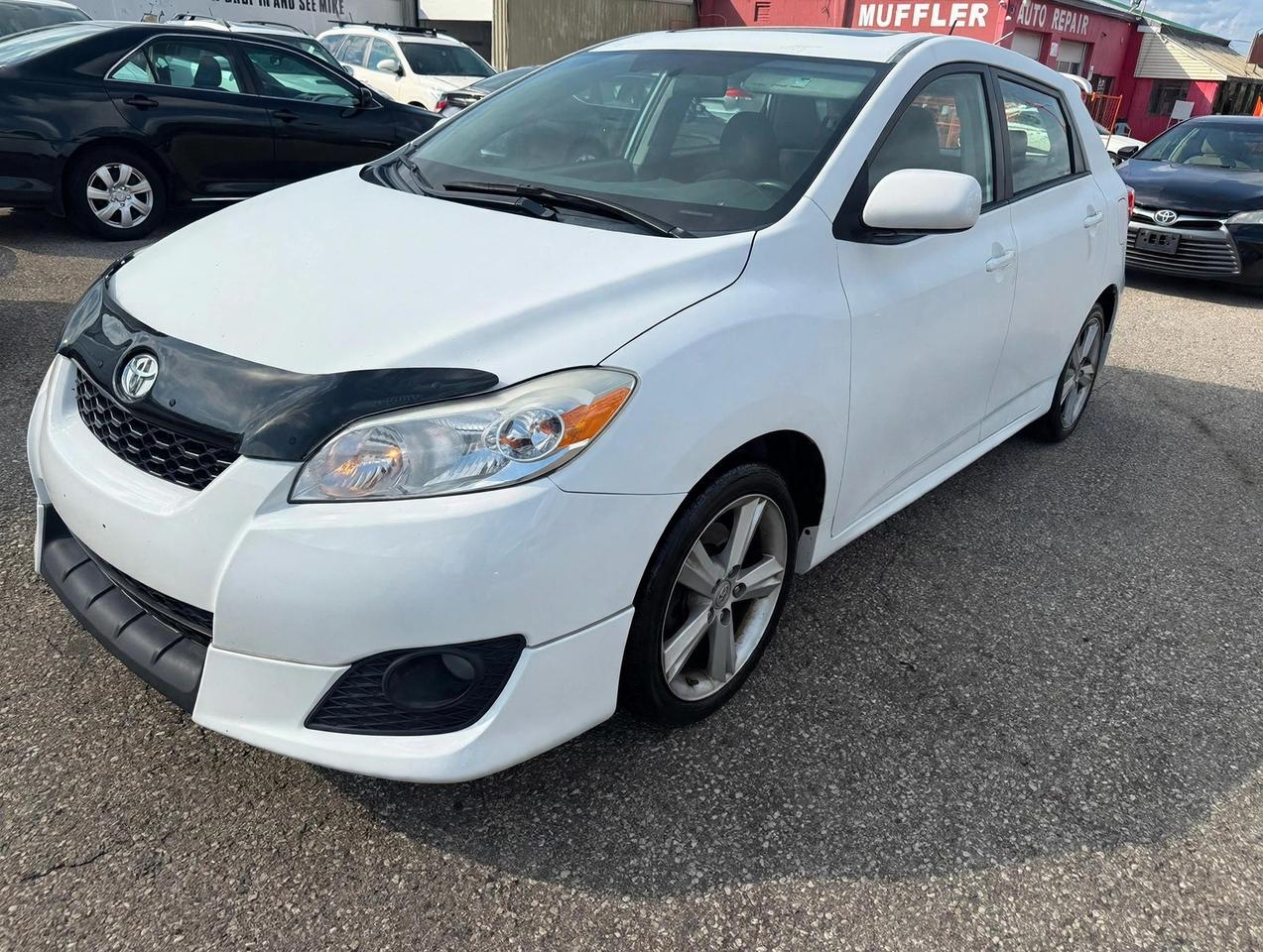 2010 Toyota Matrix XR Photo0