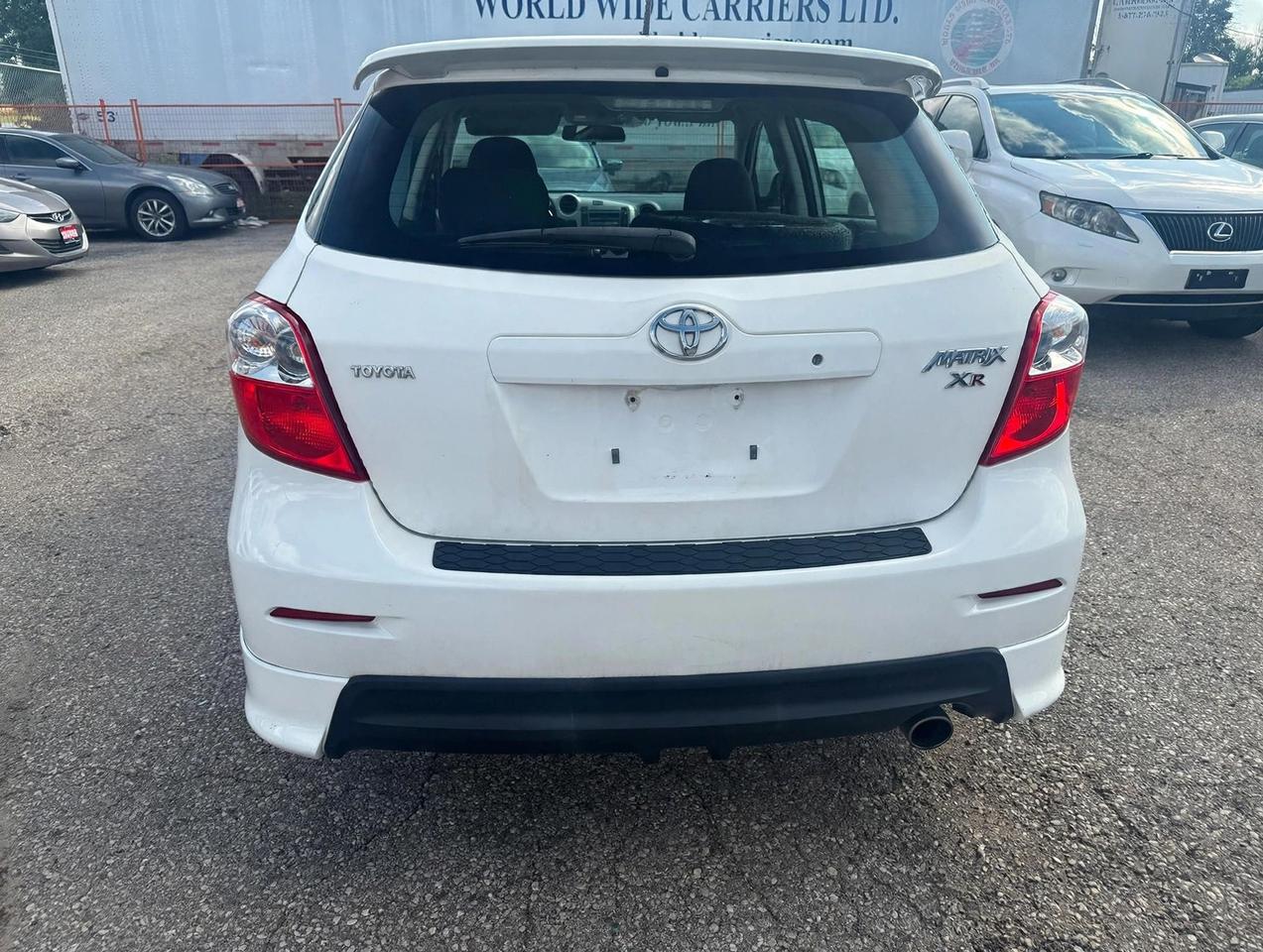 2010 Toyota Matrix XR Photo