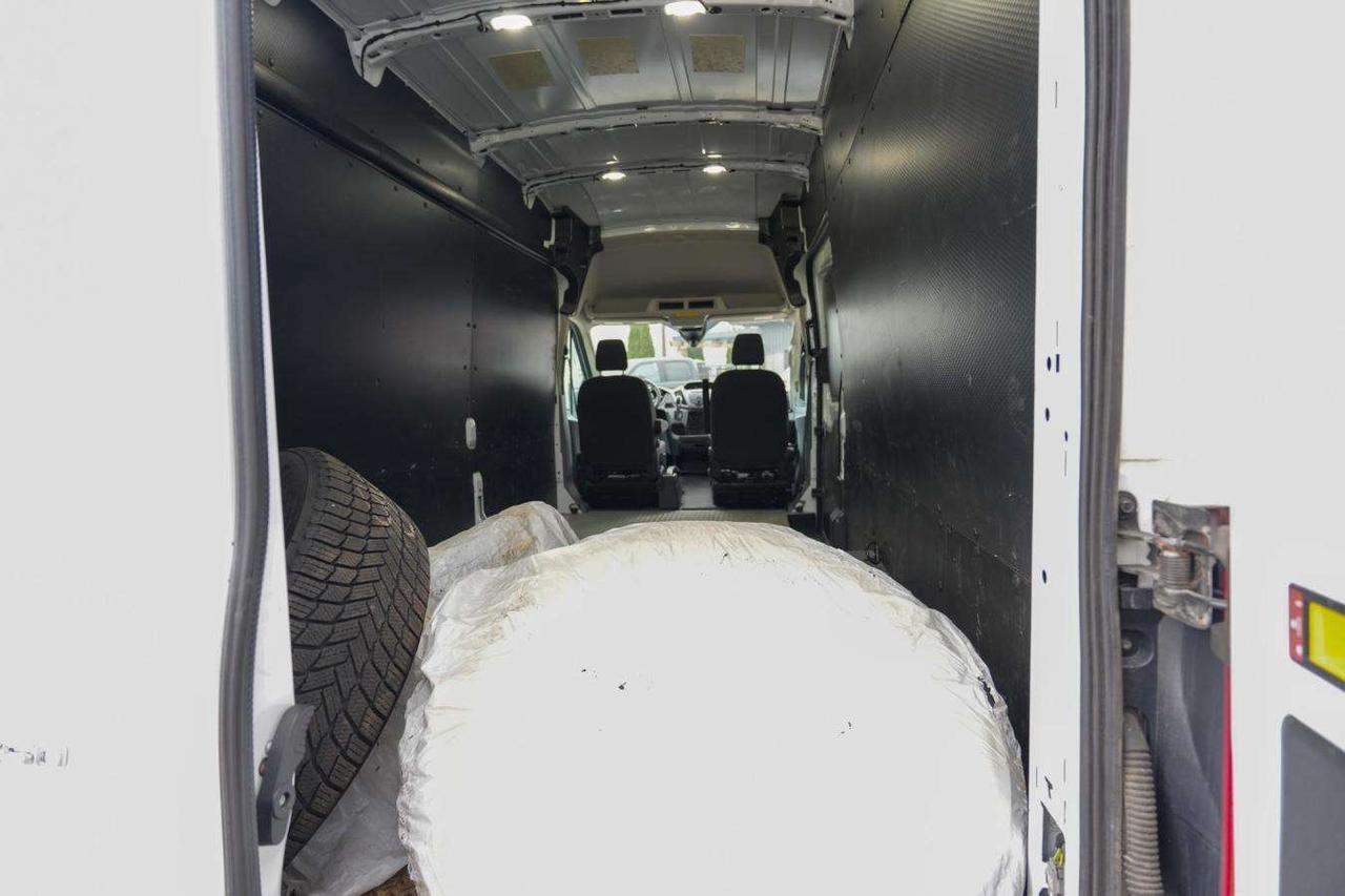 2018 Ford Transit 250 HIGH ROOF LONG VERSION..READY TO WORK! Photo