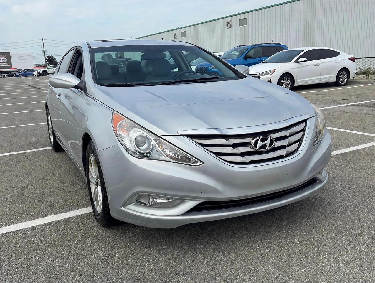 2011 Hyundai Sonata GLS Photo1