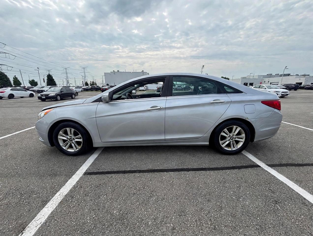 2011 Hyundai Sonata GLS Photo