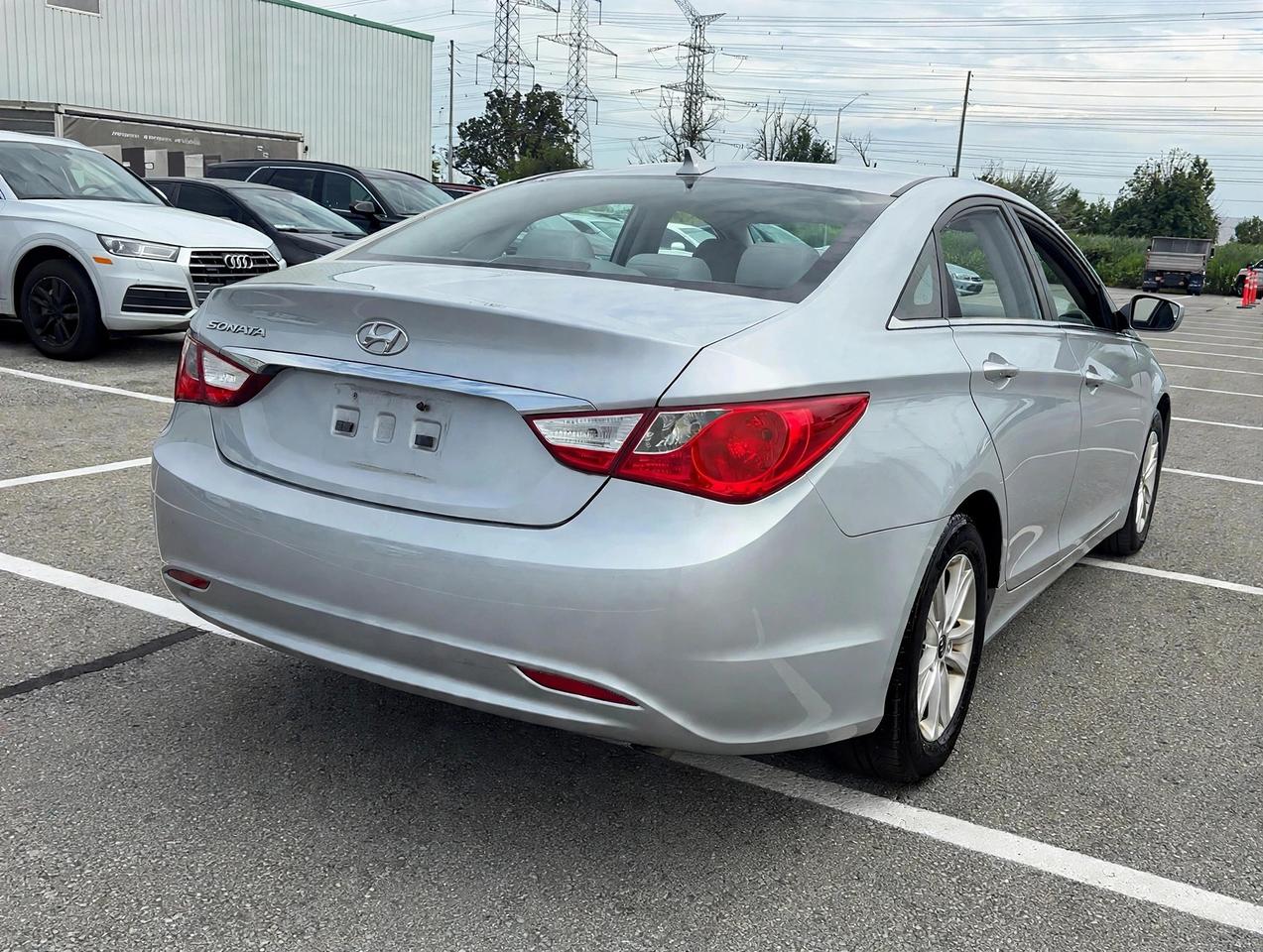 2011 Hyundai Sonata GLS Photo