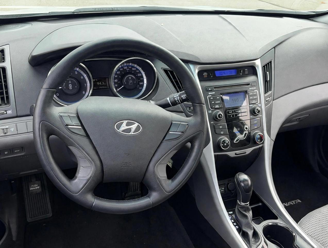 2011 Hyundai Sonata GLS Photo