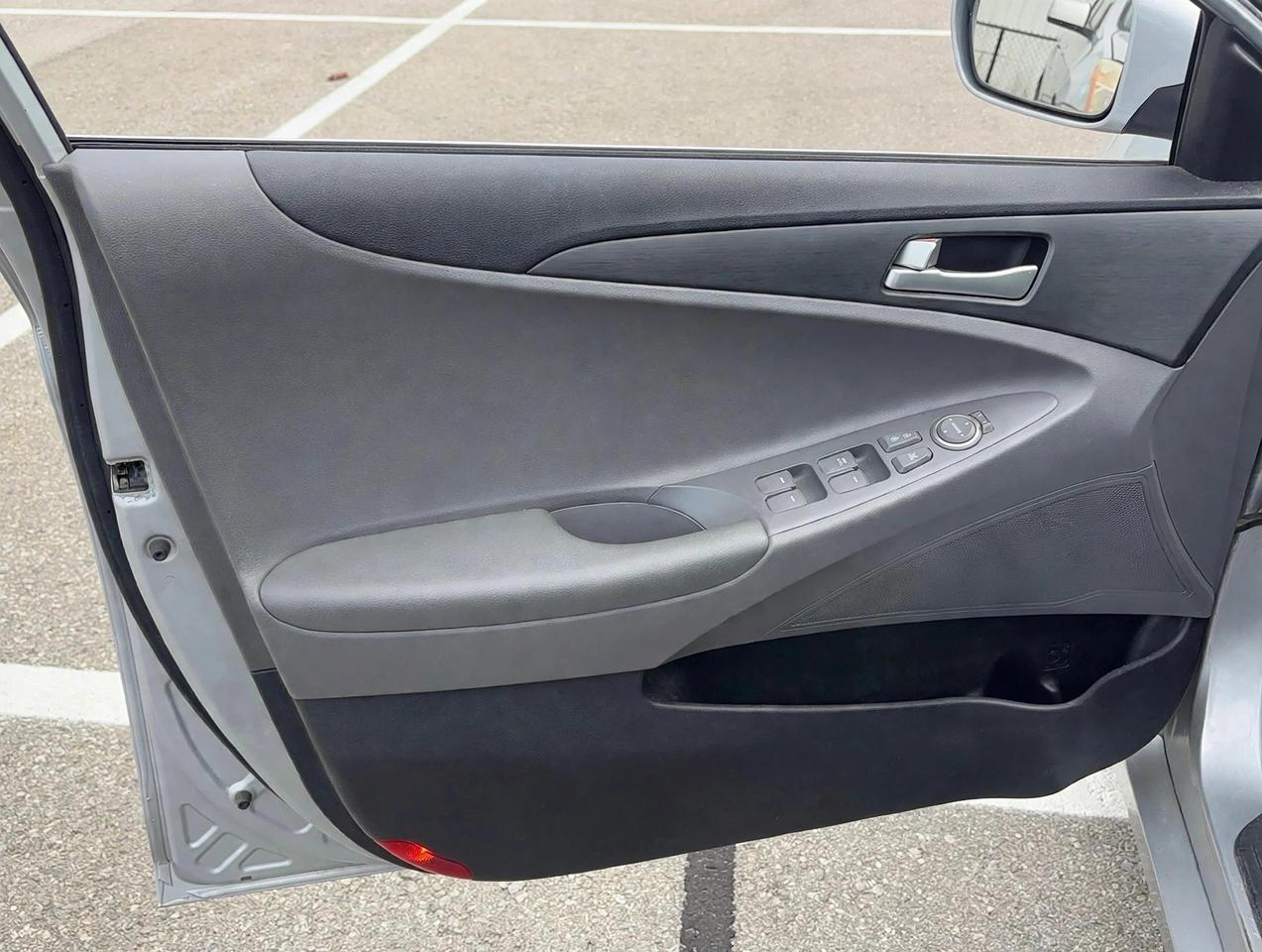 2011 Hyundai Sonata GLS Photo