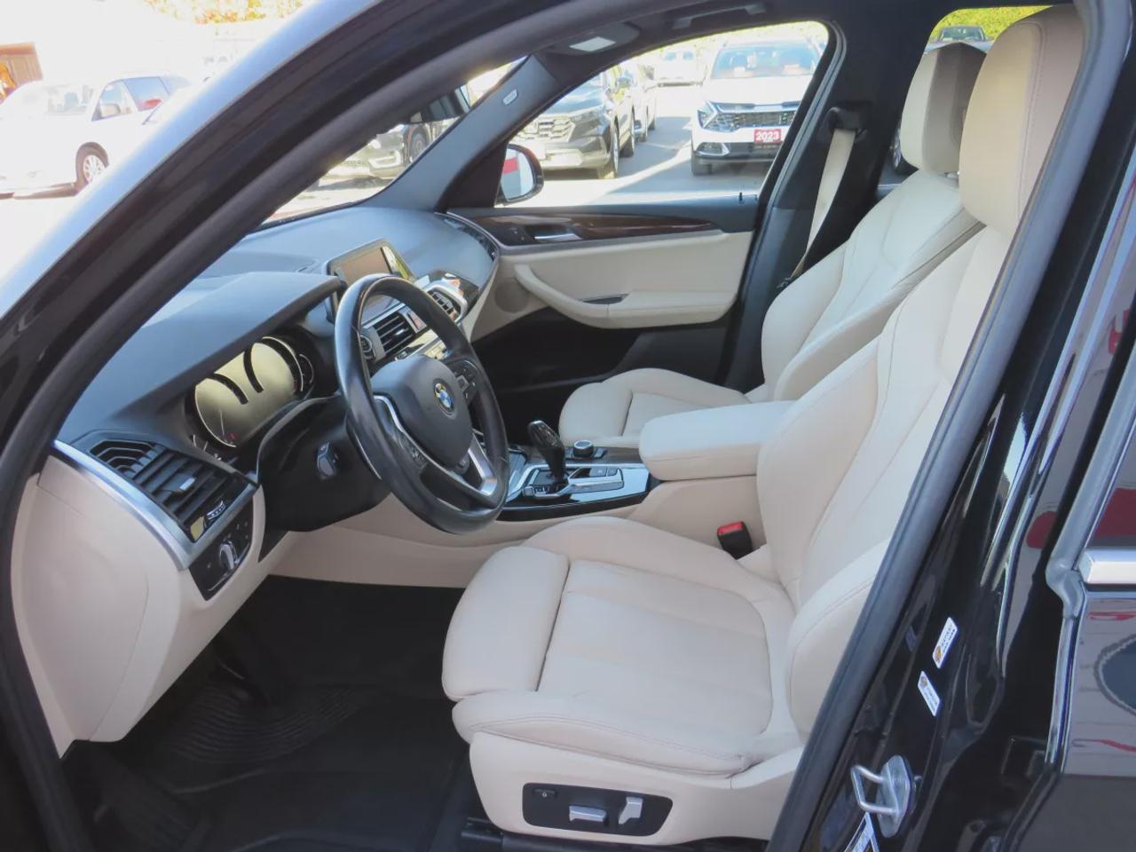 2018 BMW X3 xDrive30i | LOW KMS | AWD | Automatic | Alloy Wheels | Leather Seats | Multi-Zone Climate Control | Bluetooth Photo