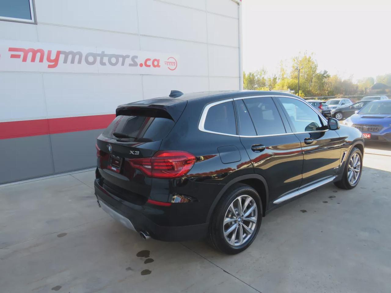 2018 BMW X3 xDrive30i | LOW KMS | AWD | Automatic | Alloy Wheels | Leather Seats | Multi-Zone Climate Control | Bluetooth Photo