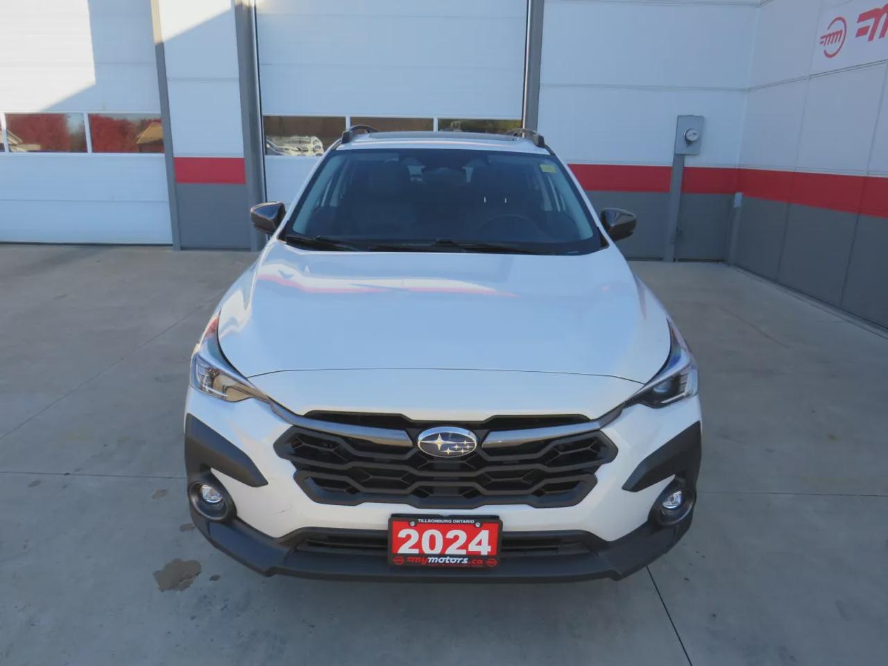 2024 Subaru XV Crosstrek Limited | LOW KMS | AWD | Automatic | Alloy Wheels | Leather Seats | Climate Control | Sunroof | Navigation Photo5