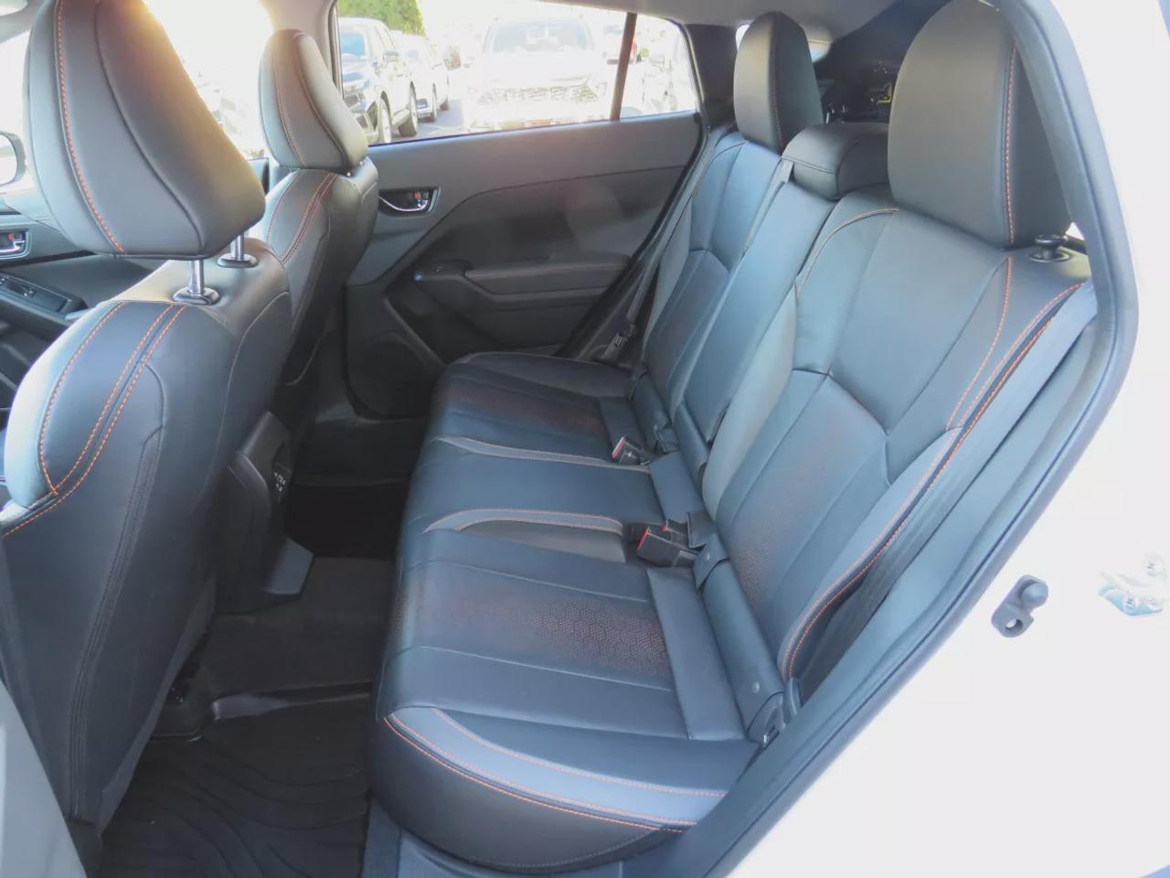 2024 Subaru XV Crosstrek Limited | LOW KMS | AWD | Automatic | Alloy Wheels | Leather Seats | Climate Control | Sunroof | Navigation Photo