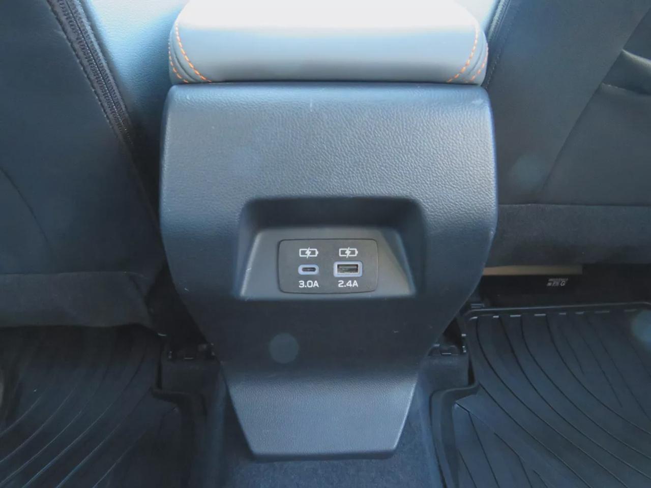 2024 Subaru XV Crosstrek Limited | LOW KMS | AWD | Automatic | Alloy Wheels | Leather Seats | Climate Control | Sunroof | Navigation Photo
