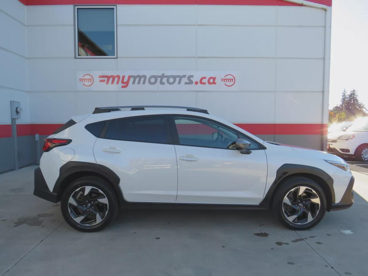 2024 Subaru XV Crosstrek Limited | LOW KMS | AWD | Automatic | Alloy Wheels | Leather Seats | Climate Control | Sunroof | Navigation Photo