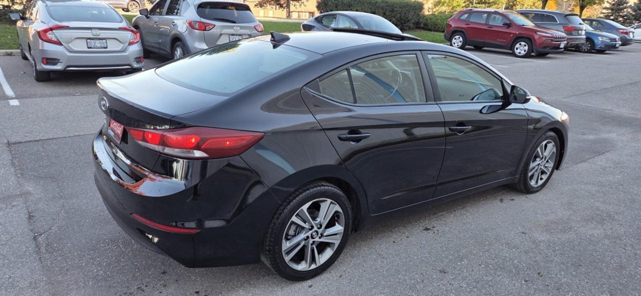 2017 Hyundai Elantra 4dr Sedan Automatic Limited SE Photo