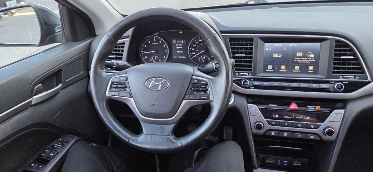 2017 Hyundai Elantra 4dr Sedan Automatic Limited SE Photo