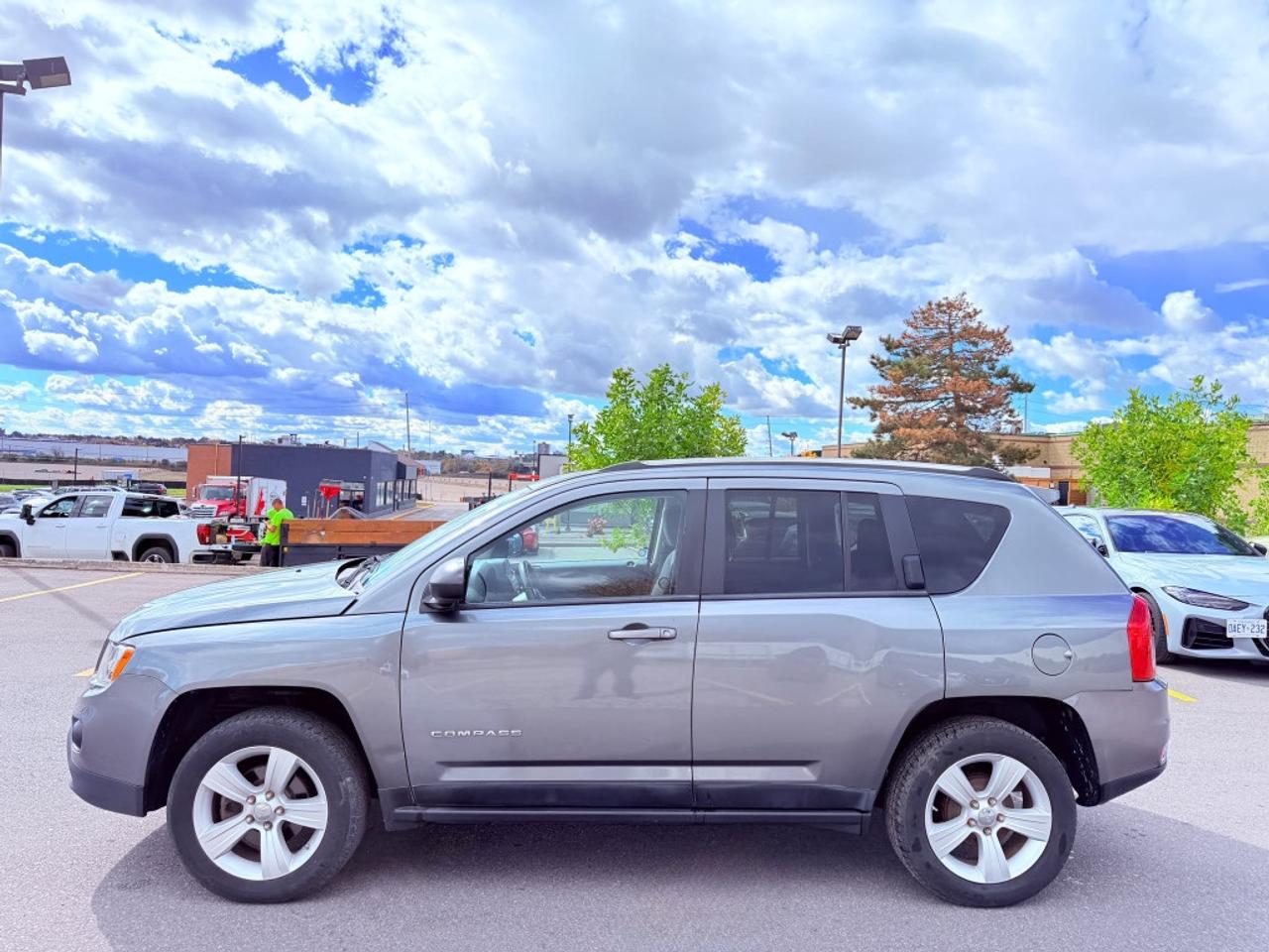 2012 Jeep Compass Sport Photo