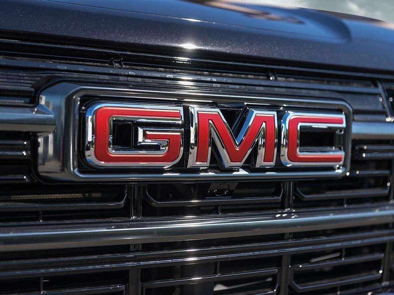 2027 GMC Terrain AWD AT4 Photo