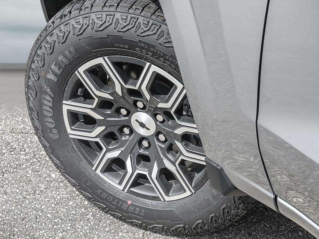 2026 Chevrolet Colorado Crew Cab Short Box 4-Wheel Drive Z71 Photo