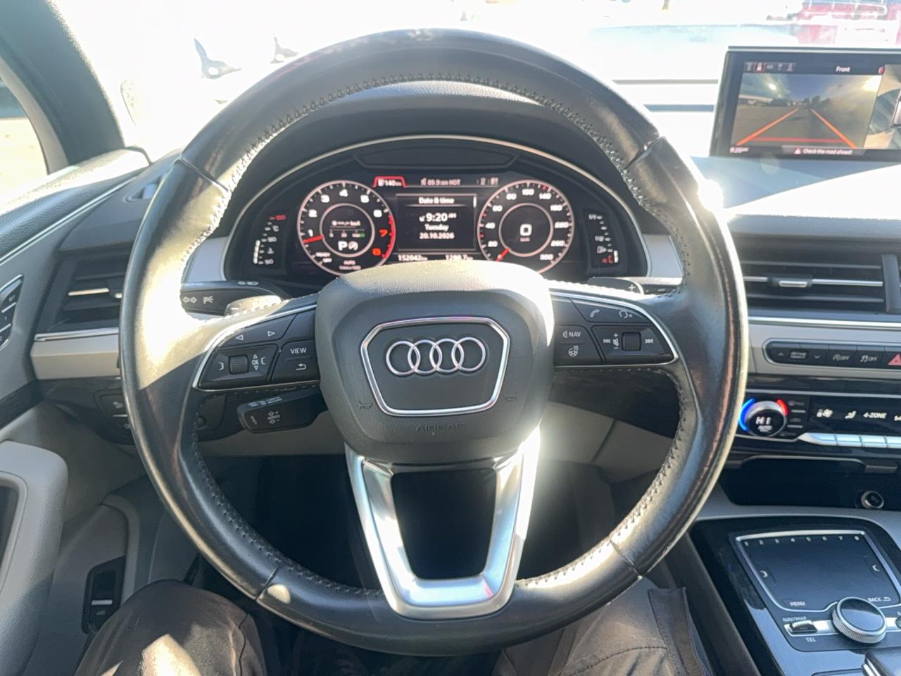 2017 Audi Q7 3.0T Technik Photo