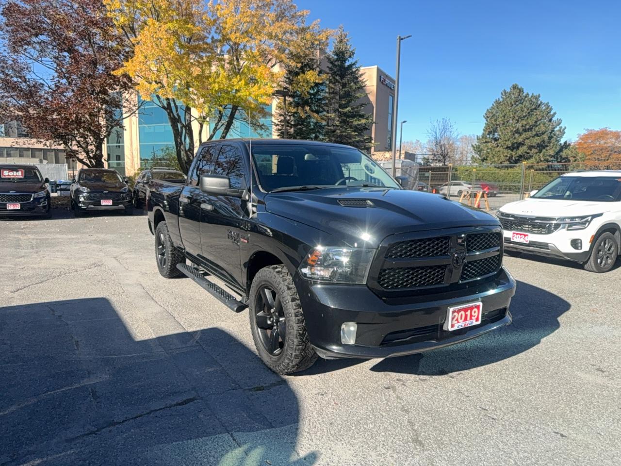 2019 RAM 1500 Classic EXPRESS Photo