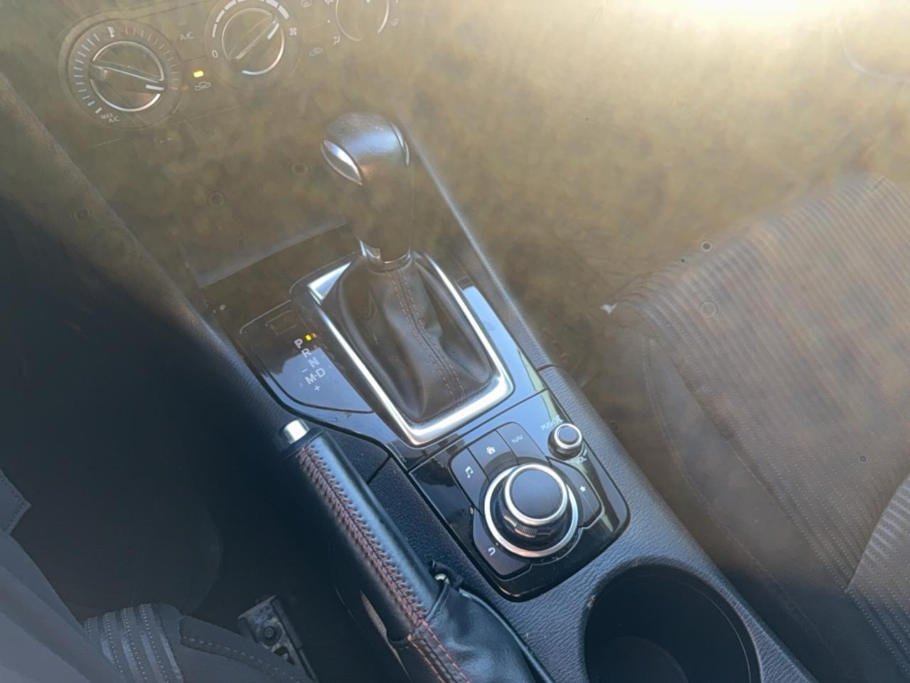 2016 Mazda MAZDA3 GS Photo