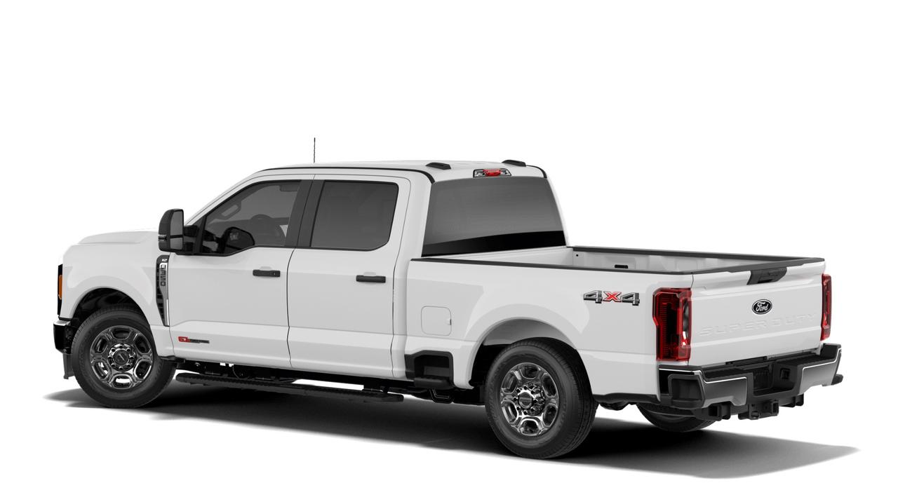 2027 Ford SUPER DUTY F-350 SRW XLT Photo1