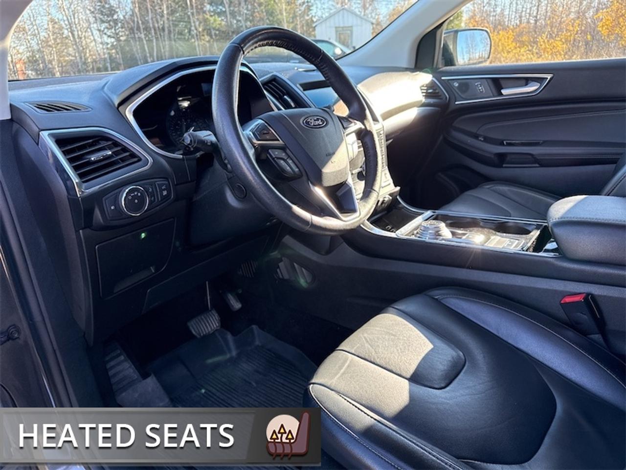 2019 Ford Edge Titanium AWD  - Trade-in - Non-smoker - $200 B/W Photo