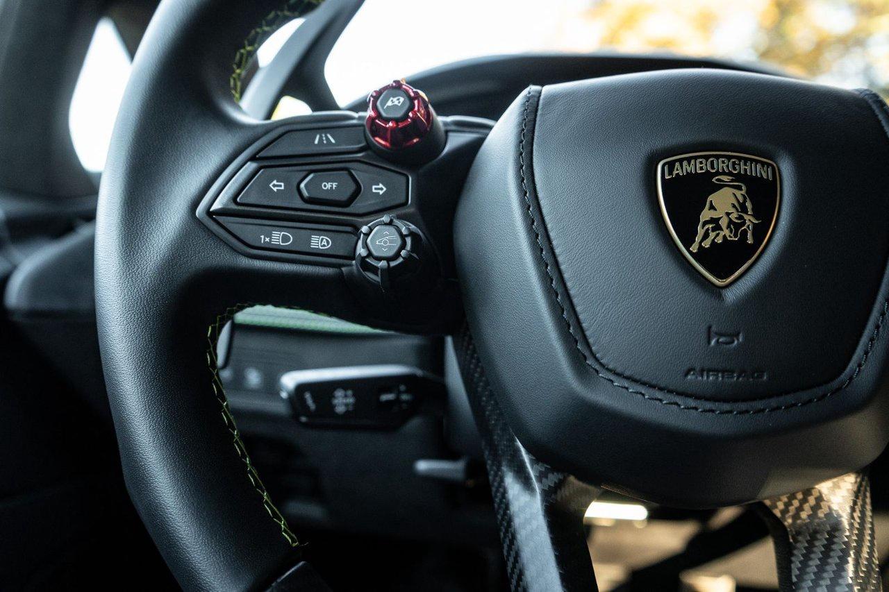 2026 Lamborghini Temerario  Photo