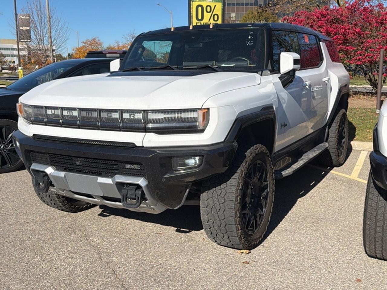2025 GMC HUMMER EV SUV 2X Photo3