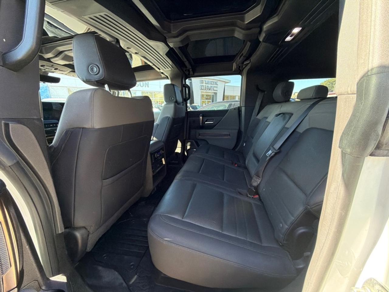2025 GMC HUMMER EV SUV 2X Photo
